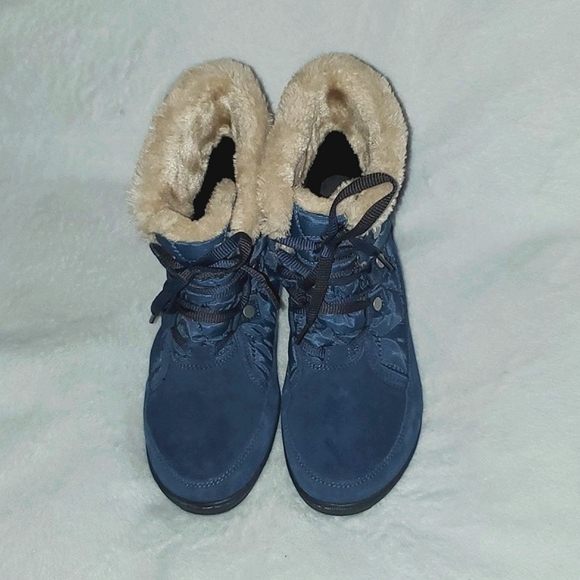 Columbia Powder Summit Shorty Omni Tech Waterproof Insulated Boots Women's 8.5 - Picture 1 of 12